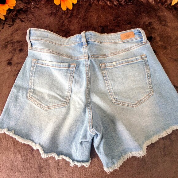 Sofia Vergara Lila Mid Rise Hi-Low Short  Size (6) - NWT - Picture 2 of 7